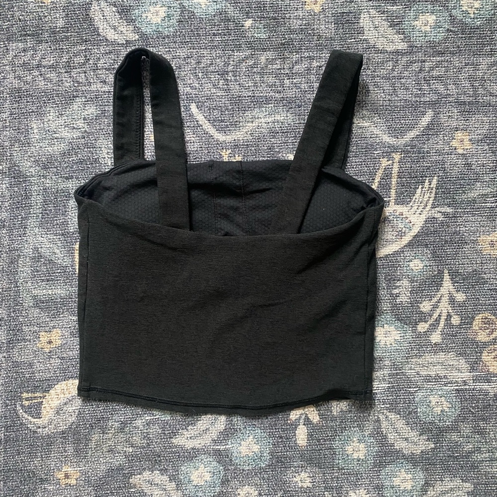 Vuori Elevation Square Neck Tank Size Small - Picture 2 of 3